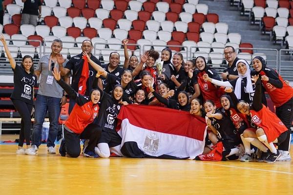 "قومي المرأة" يهنئ منتخب مصر لناشئات كرة اليد لتتويجه بلقب بطولة إفريقيا