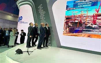 وزير الكهرباء يشهد بدء نقل وعاء ضغط المفاعل النووي الأول من روسيا إلى الضبعة