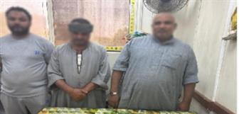 ضبط 3 من أصحاب المخابز لقيامهم بتجميع البطاقات التموينية في بني سويف  