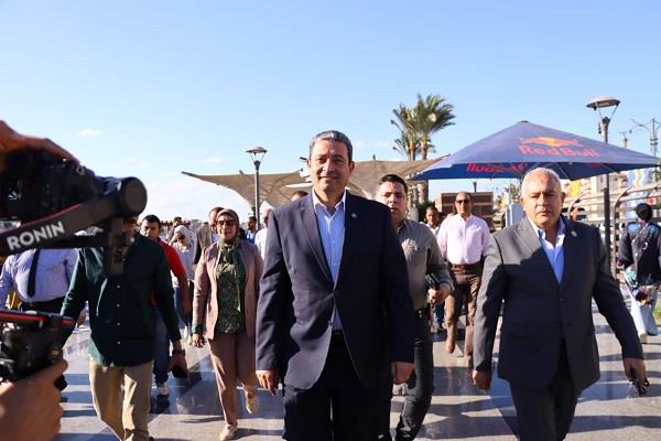 محافظ دمياط يفتتح معرض التصوير الفوتوغرافي " حلوة يا بلدى" بجسر الحضارة
