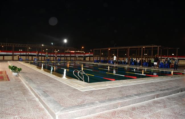 وزير الرياضة ومحافظ الجيزة يفتتحان مجمع حمامات السباحة بالشيخ زايد