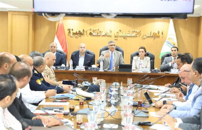 محافظ الجيزة يكلف بتكثيف الرقابة على خطوط السرفيس بشوارع فيصل والهرم وناهيا والسودان 