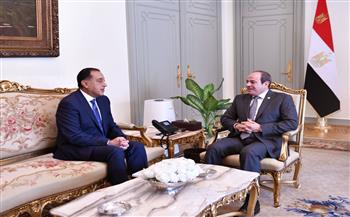الرئيس السيسي يطلع على نتائج مشاركة مدبولي في اجتماعات الأمم المتحدة