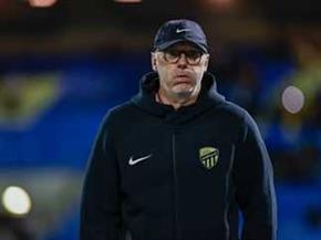 لوران بلان يبحث عن الفوز الثالث على النصر السعودي الليلة