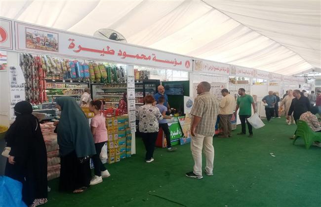محافظ الدقهلية: استمرار أسواق المعرض الدائم للسلع الغذائية يوميا بتخفيضات تصل لـ20%