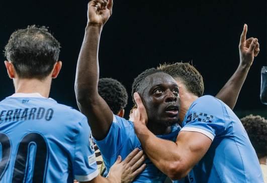 انطلاق مباراة تشكيل مانشستر سيتي أمام بيرنلي في الدوري الإنجليزي