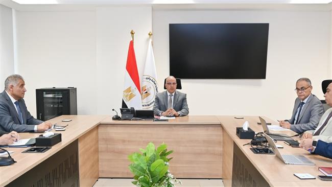 وزير الري يبحث "مشروع إعادة تأهيل نظام الري في وادي النقرة لمواجهة التغيرات المناخية"
