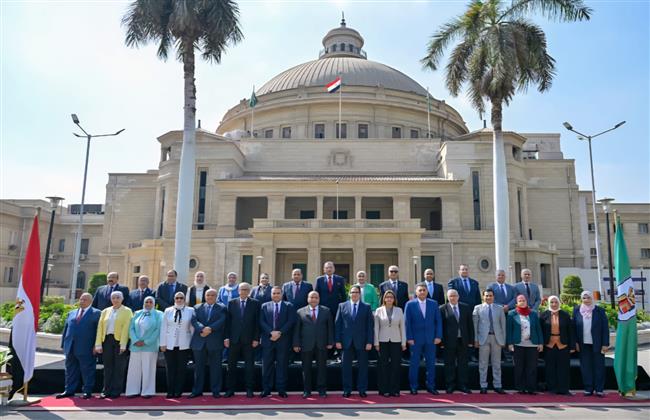 مجلس جامعة القاهرة يهنئ الرئيس السيسي بذكرى انتصارات أكتوبر
