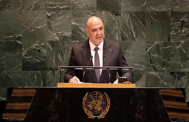 الرئيس اللبناني: لا خلاص للبنان إلا بدولة واحدة وجيش واحد