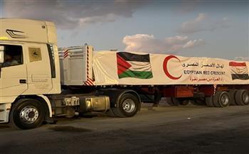 استئناف دخول المساعدات الإنسانية إلى الفلسطينيين بقطاع غزة