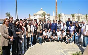 رئيس جامعة القاهرة يتابع انتظام الدراسة بالجامعة الأهلية والفرع الدولي بمدينة 6 أكتوبر