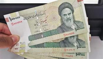 وكالة الأنباء الفرنسية: العملة الإيرانية تبلغ أدنى مستوياتها أمام الدولار بعد إعادة فرض العقوبات