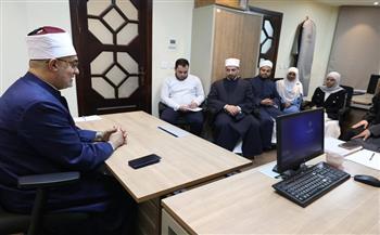 مفتي الجمهورية يتفقد الإدارة العامة للأبحاث الشرعية ويؤكد دورها المحوري في تطوير الفتوى المعاصرة