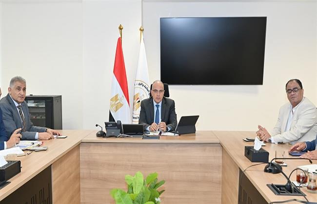 وزير الري يتابع إجراءات تطوير الواجهات النيلية بالمحافظات