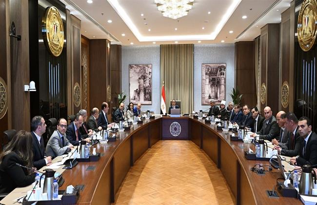 رئيس الوزراء يترأس اجتماع اللجنة العليا للحج لمتابعة تقديم أفضل الخدمات للحجاج المصريين