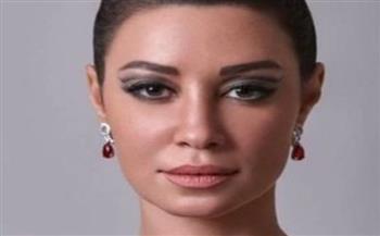 أروي جودة تحتفل بعيد ميلادها مع عائلتها