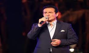 محمد ثروت يروج لحفله في دار الأوبرا.. بهذه الطريقة   