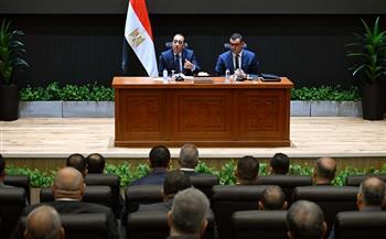 رئيس الوزراء يعقد اجتماعًا موسعًا مع رؤساء أجهزة المدن الجديدة