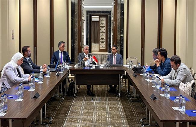 رئيس اقتصادية قناة السويس يجري جولة بتركيا لجذب استثمارات في المنسوجات والبناء واللوجستيات