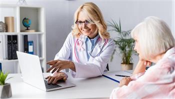 للمرأة..تعرفي على الوقت المناسب لفحص الثدي