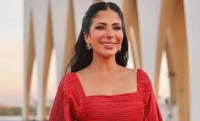 محمد سامي: منى زكي أيقونة يصعب تكرارها ومتفوقة على جيلها