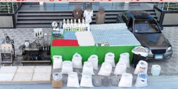 سقوط تشكيل عصابي حاول جلب أقراص مخدرة بـ240 مليون جنيه
