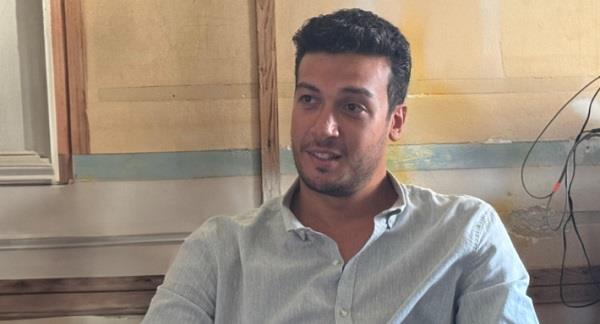 أحمد عبد الوهاب يبدأ تصوير "ورد على فل وياسمين" بمشاركة صبا مبارك  