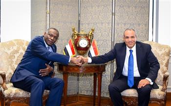 وزير الخارجية يؤكد رفض مصر الكامل لكل المحاولات الرامية لتهديد وحدة السودان ومؤسساته الوطنية 