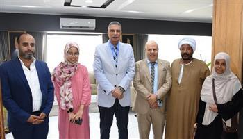 محافظ أسوان يكرم الطلاب المتفوقين.. ويشيد بدور جمعية مستثمري الطاقة الشمسية ببنبان