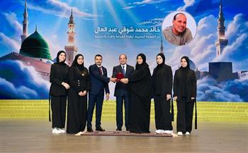 الرئيس السيسي يمنح نوط الاستحقاق من الطبقة الأولى للشهيد خالد عبد العال سائق شاحنة وقود العاشر من رمضان