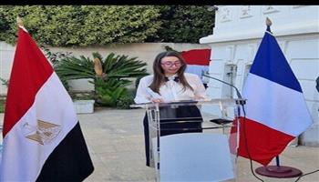 قنصل مصر بمرسيليا تشارك في حفل إزاحة الستار عن النسخة المقلدة لمسلة الأقصر بميدان الكونكورد بباريس