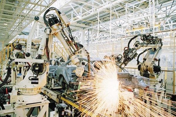 «التخطيط»: الصناعات التحويلية غير البترولية تقود النمو الاقتصادي 2024 /2025 