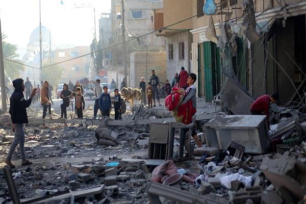 شهداء وجرحى في غارة للاحتلال الإسرائيلي على دير البلح