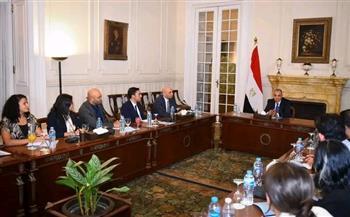 وزير الخارجية يلتقي الشباب المشاركين في برنامج زمالة "شفيق جبر" من مصر والولايات المتحدة