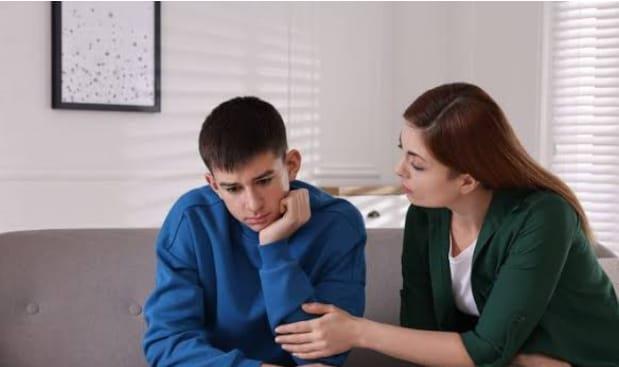 للأمهات.. نصائح لمساعدة ابنك المراهق على التأقلم مع الحياة الجامعية