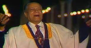 في ذكرى المولد النبوي الشريف.. محمد الكحلاوي من ملاعب الكرة إلى لقب "مداح النبي"