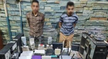القبض على متهمين بإدارة محطة بث تليفزيوني لاسلكية بدون ترخيص في الجيزة