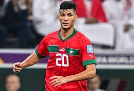 يغيب لمدة 3 أسابيع.. إصابة إصابة أشرف داري في معسكر منتخب المغرب  