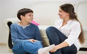 للأمهات.. كيف تعزّزين الرابط العاطفي مع ابنك وتبنين رجولته بثقة؟