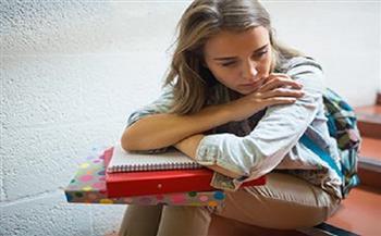 كيف تواجهين إحباط دخول كلية فرضها عليك المجموع؟.. تربوي يوضح| خاص