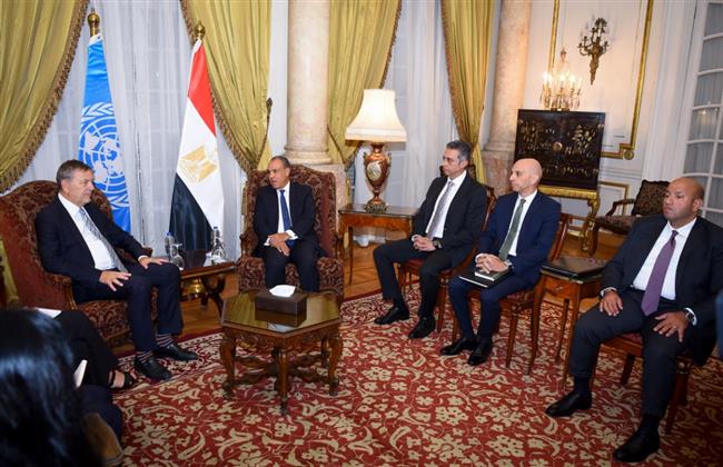 وزير الخارجية يندد بالتشريعات الإسرائيلية غير الشرعية الرامية لإنهاء عمل وكالة "الأونروا"