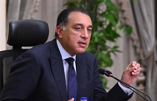 رئيس الوزراء يبدأ جولة تفقدية بعدد من مشروعات إعادة إحياء مناطق القاهرة التاريخية