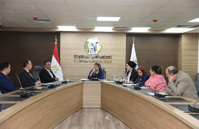 لجنة المحافظات بقومي المرأة تناقش مبادرات تحفيز النساء للمشاركة في الانتخابات البرلمانية