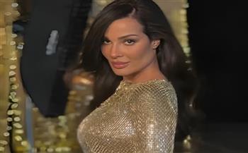 نادين نجيم باطلالات  كلاسيكية في حملة دعائية