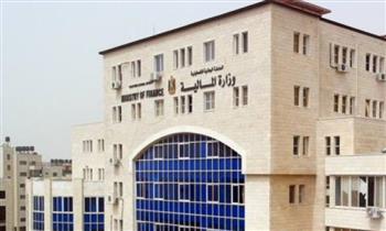 المالية الفلسطينية: صرف رواتب الموظفين عن شهر يونيو بنسبة لا تقل عن 50%