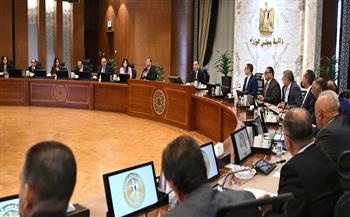 رئيس الوزراء يجتمع برؤساء ومسؤولي المجالس التصديرية لبحث تشجيع المُستثمرين