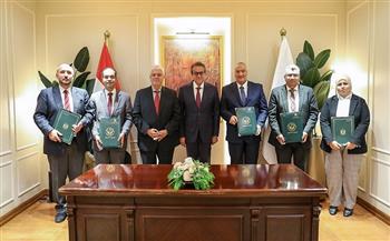 «الصحة»: توقيع 5 بروتوكولات تعاون لدعم الأطباء وتطوير سكنهم وبناء قدراتهم المهنية