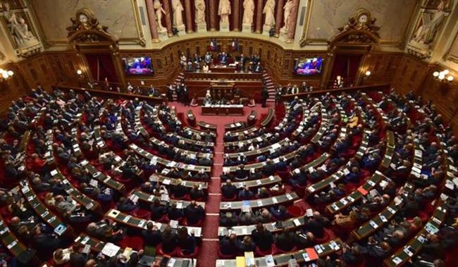 البرلمان الفرنسي يفتح باب النقاش قبل التصويت على منح الثقة لرئيس الوزراء
