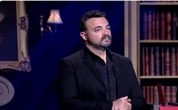 عمرو محمود ياسين يشن هجومًا حادًا على الفنان السوري سلوم حداد