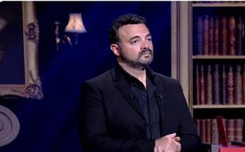 عمرو محمود ياسين يشن هجومًا حادًا على الفنان السوري سلوم حداد